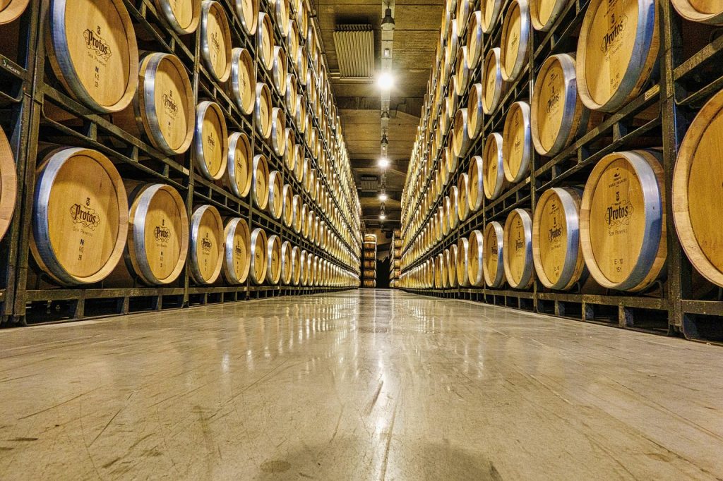 Warehouses Intelligent Lighting Solutions (1)